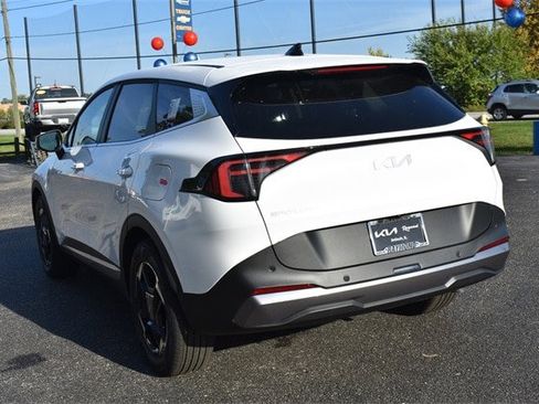 New 2026 Kia Sportage EX image 5