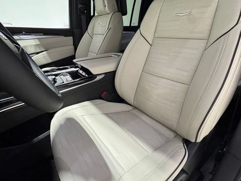 Used 2026 Cadillac Escalade ESV Sport w/ Touring Package AWD/4WD image 14