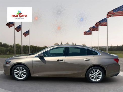 Used 2018 Chevrolet Malibu LT w/ Driver Confidence Package image 1