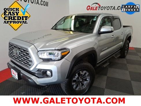Used 2023 Toyota Tacoma TRD Off-Road image 1