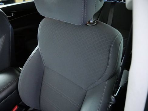 Used 2017 Kia Sorento AWD w/ LX Convenience Package image 16