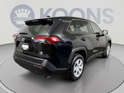Used 2023 Toyota RAV4 LE AWD/4WD image 7