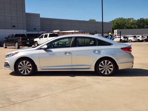 Used 2015 Hyundai Sonata Sport w/ Option Group 03 FWD image 4