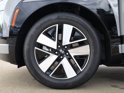 New 2026 Hyundai Ioniq 9 SEL image 8