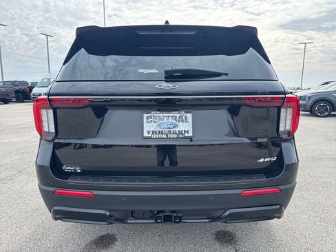 New 2026 Ford Explorer ST-Line w/ ST-Line Street Pack AWD/4WD image 5