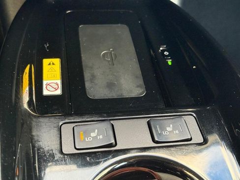 Used 2022 Toyota Prius image 21