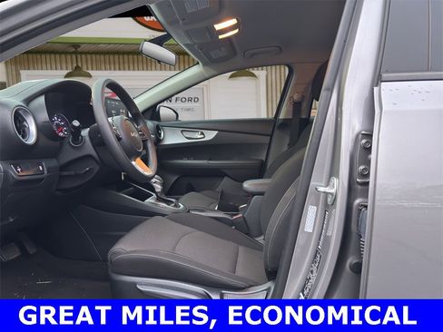 Used 2024 Kia Forte LXS image 16
