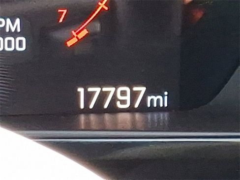 Used 2025 Chevrolet Colorado Z71 w/ Technology Package image 21