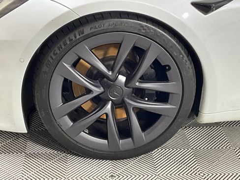 Used 2021 Tesla Model S Plaid image 28