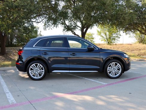 Used 2018 Audi Q5 2.0T Premium Plus w/ Premium Plus Package AWD/4WD image 8