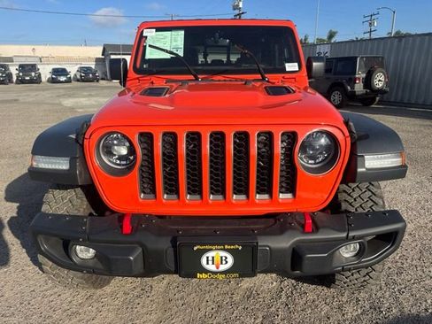 Used 2023 Jeep Gladiator Rubicon w/ LED Lighting Group AWD/4WD image 2