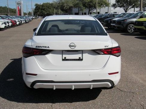Certified 2024 Nissan Sentra SV image 4