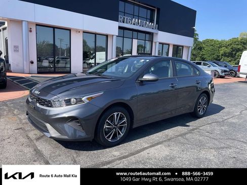Used 2024 Kia Forte LXS FWD image 1