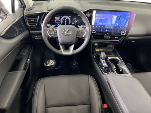 Used 2022 Lexus NX 350h image 22