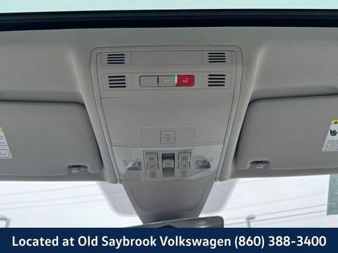 Used 2022 Volkswagen Tiguan SE w/ Panoramic Sunroof Package AWD/4WD image 19