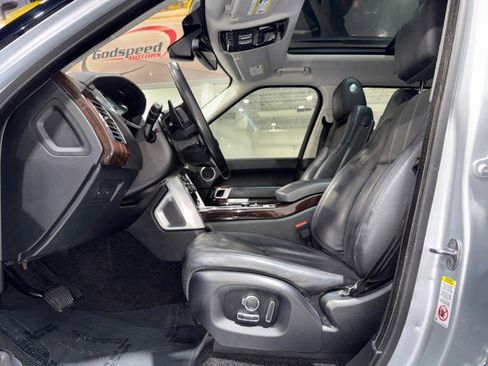 Used 2016 Land Rover Range Rover HSE image 41