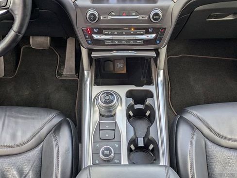Used 2020 Ford Explorer Platinum w/ Premium Technology Package AWD/4WD image 20