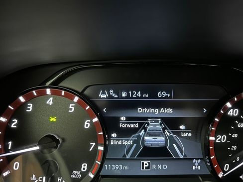 Used 2025 Nissan Frontier PRO-4X w/ Tow Package AWD/4WD image 26