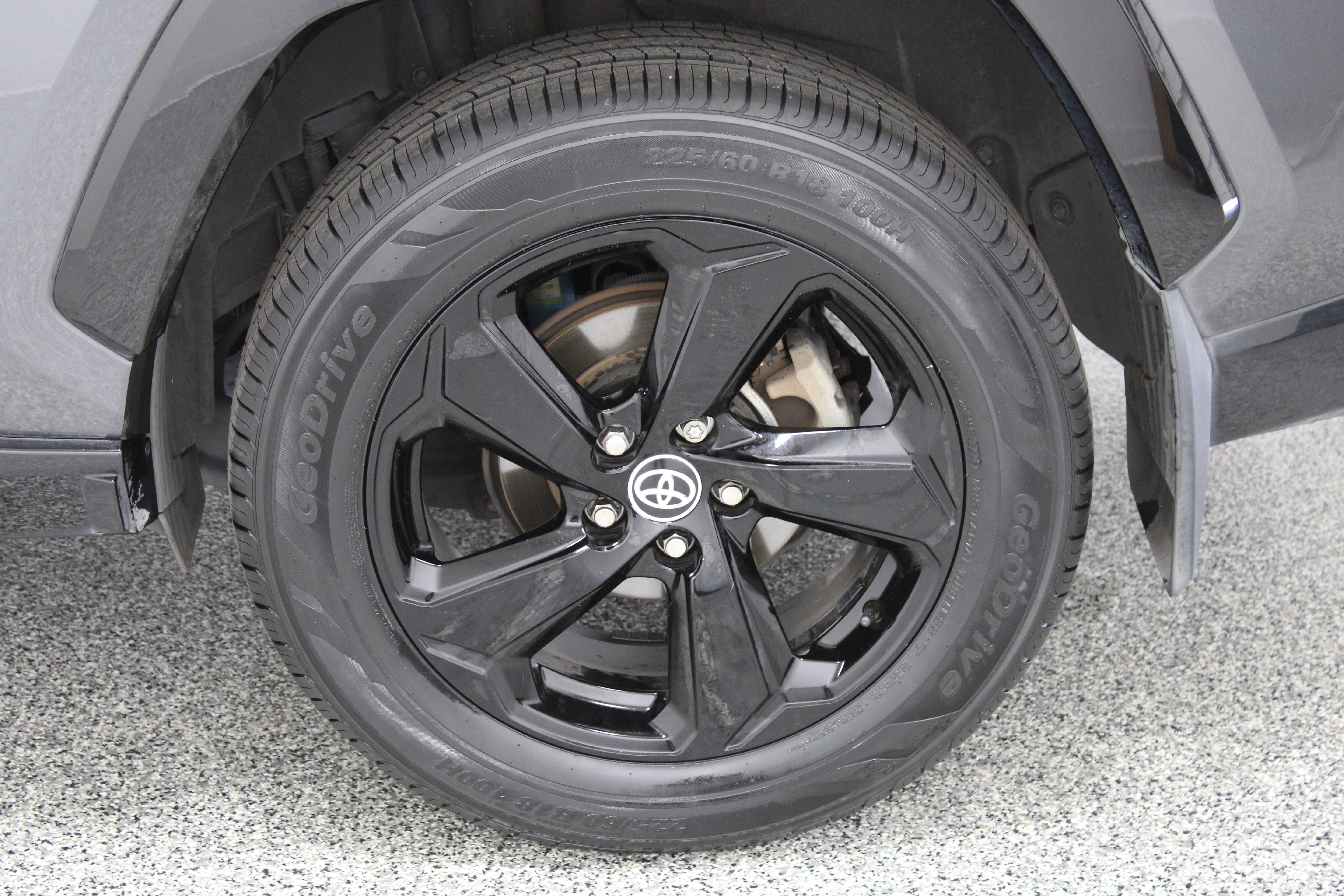 Used 2020 Toyota RAV4 XSE AWD/4WD image 10