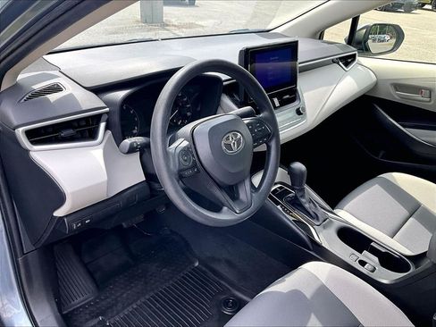 Used 2024 Toyota Corolla LE FWD image 8