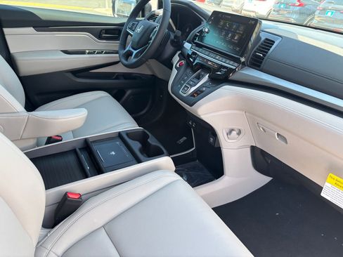 New 2026 Honda Odyssey EX-L image 6