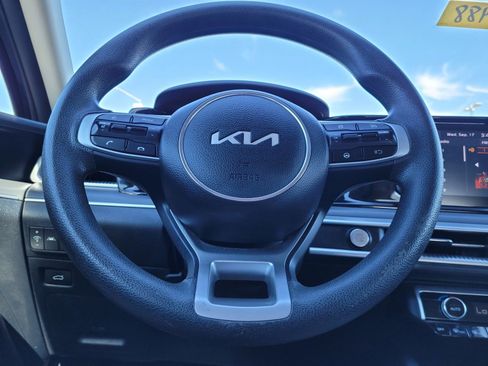 Used 2023 Kia K5 LXS image 18