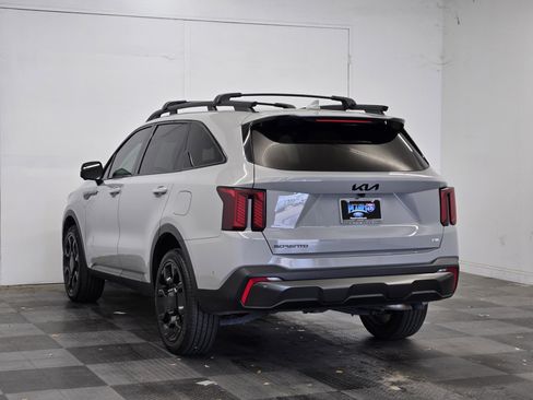 Used 2025 Kia Sorento SX image 7