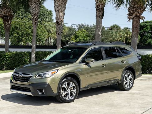 Used 2022 Subaru Outback Limited image 1