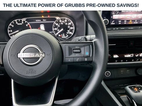 Used 2022 Nissan Rogue SV FWD image 26