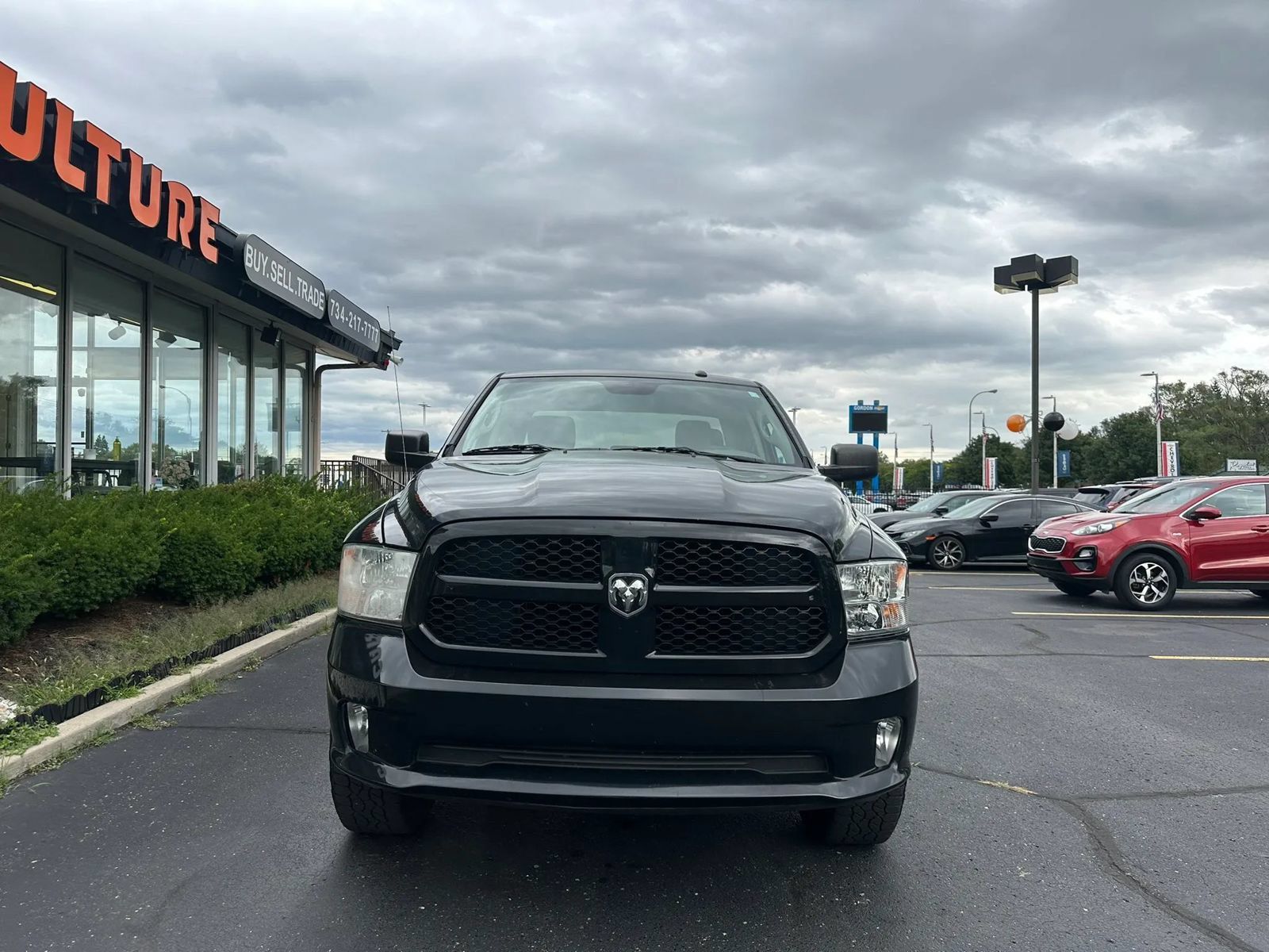 Used 2016 RAM 1500 Express AWD/4WD image 2