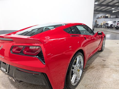 Used 2017 Chevrolet Corvette Stingray Coupe w/ 1LT image 3