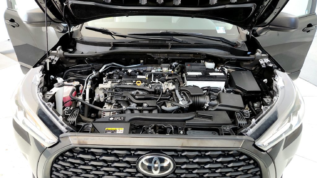Certified 2024 Toyota Corolla Cross L AWD/4WD image 15