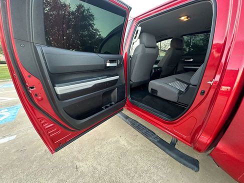 Used 2020 Toyota Tundra SR5 w/ SR5 Upgrade Package image 15