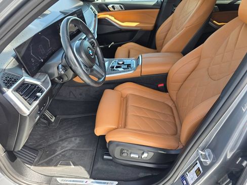 Certified 2025 BMW X5 sDrive40i w/ M Sport Package RWD image 9