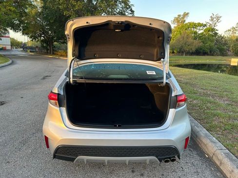 Used 2021 Toyota Corolla SE image 10