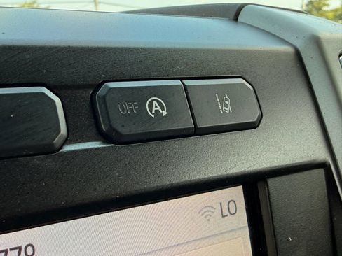 Used 2020 Ford F150 Lariat AWD/4WD image 34