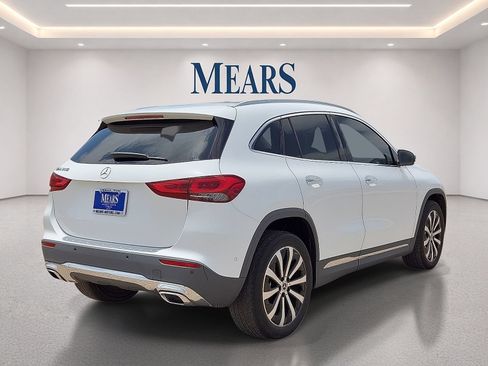 Used 2023 Mercedes-Benz GLA 250 w/ Premium Package image 5