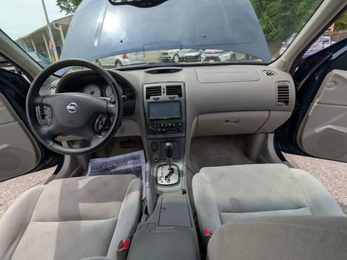 Used 2003 Nissan Maxima SE FWD image 12