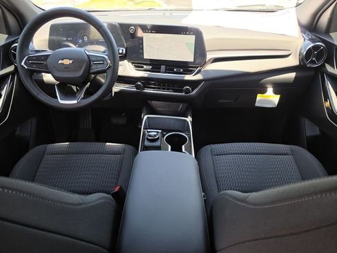 New 2026 Chevrolet Equinox LT w/ Safety and Technology Package FWD image 13