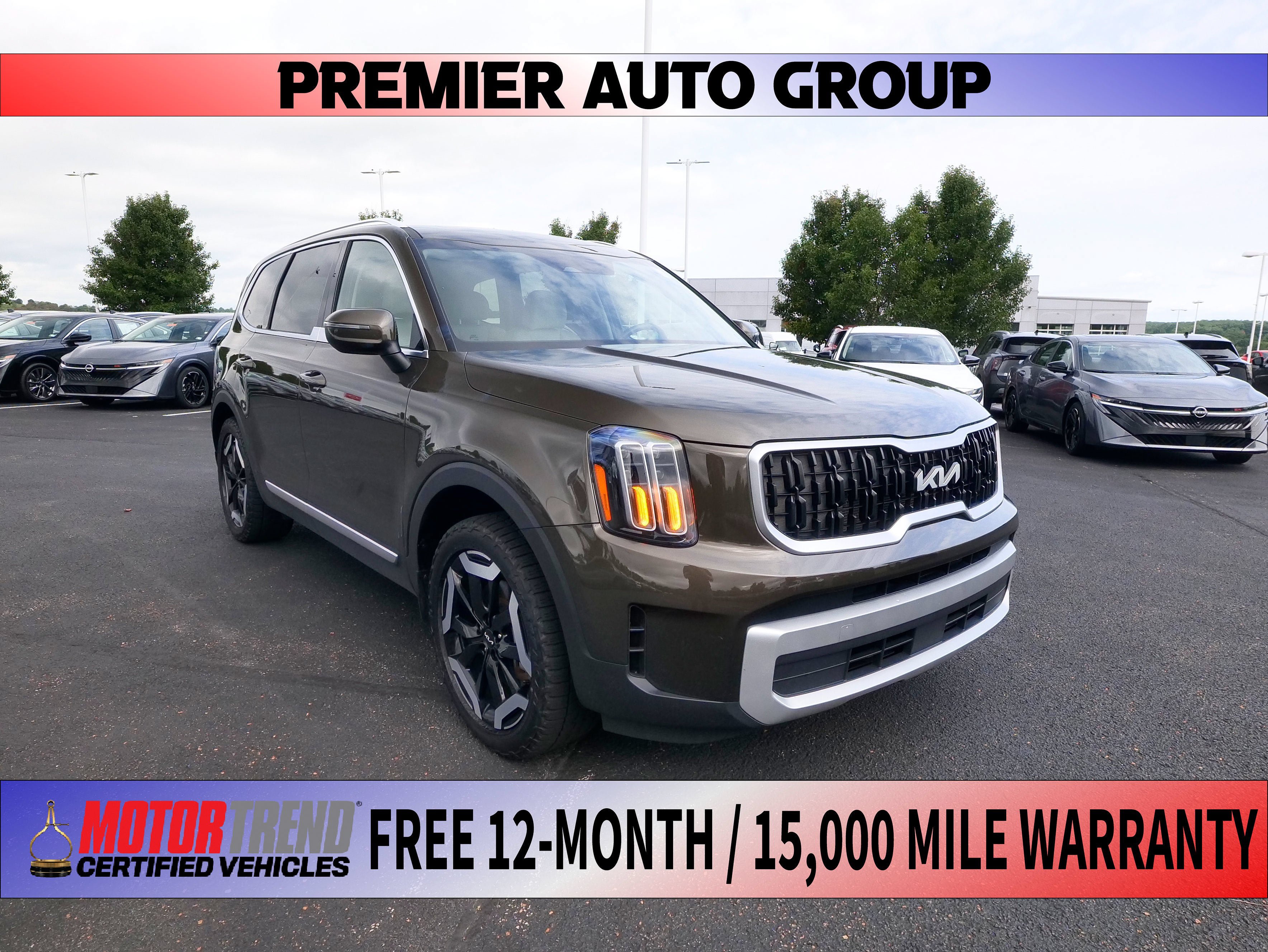 Used 2024 Kia Telluride EX w/ EX Captain's Chair Package AWD/4WD image 1
