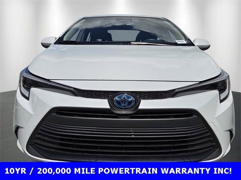 Used 2024 Toyota Corolla LE image 8