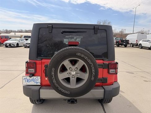 Used 2015 Jeep Wrangler Unlimited Sport image 7