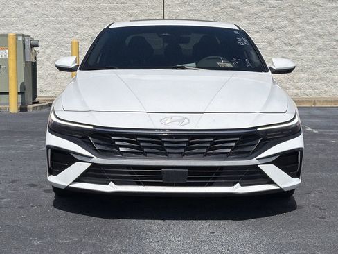 Used 2024 Hyundai Elantra SEL w/ Convenience Package image 8