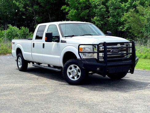 Used 2015 Ford F250 XLT w/ XLT Value Package AWD/4WD image 2