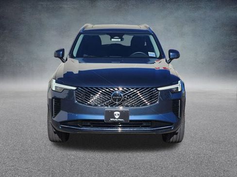 New 2025 Volvo XC90 B6 Plus w/ Protection Package Premier image 2