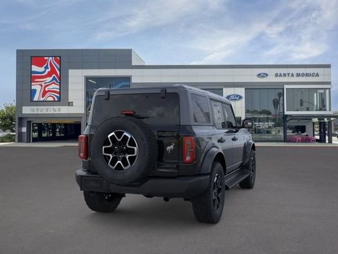 New 2026 Ford Bronco Outer Banks AWD/4WD image 8