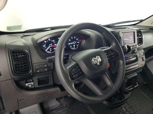 Used 2025 RAM ProMaster 2500 w/ Convenience Group FWD image 16