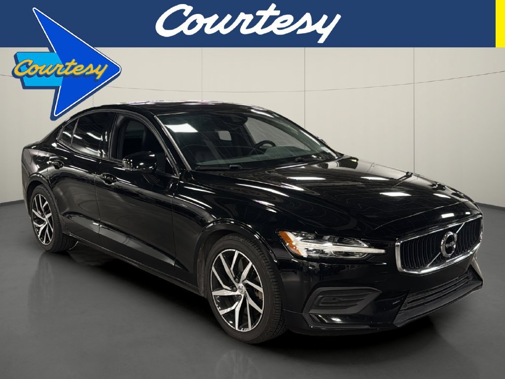 Used 2019 Volvo S60 T6 Momentum AWD/4WD image 1