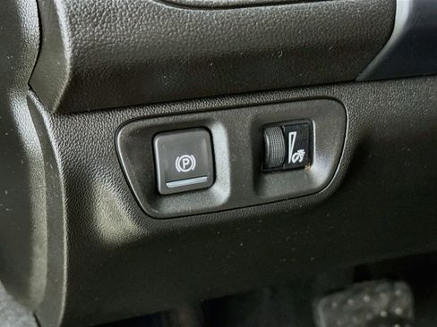 Used 2023 GMC Acadia SLE w/ Driver Convenience Package AWD/4WD image 14