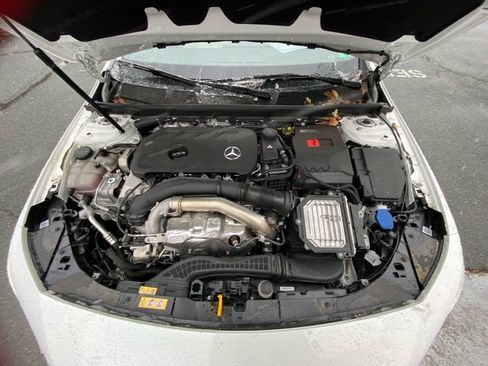 Certified 2025 Mercedes-Benz CLA 250 4MATIC image 16